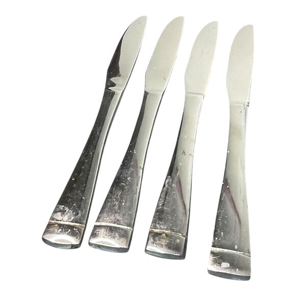 Oneida Mercer Mirror 18/10 Flatware Set of 4 Table Knives Discontinued Flawed - Picture 14 of 15